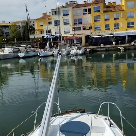 Sejour Sur Un Voilier Sur Le Port Du Cap D'agde Agde